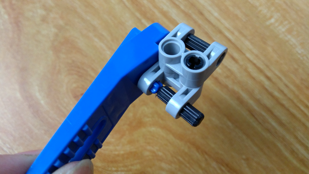 用乐高积木拼指尖陀螺,小米指尖积木新花样