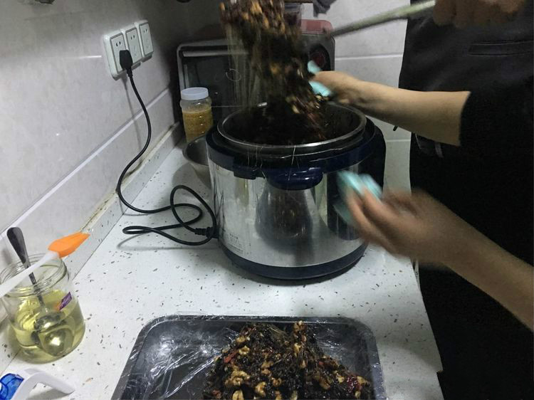 自己熬制阿胶糕教程,教熬制阿胶糕技术