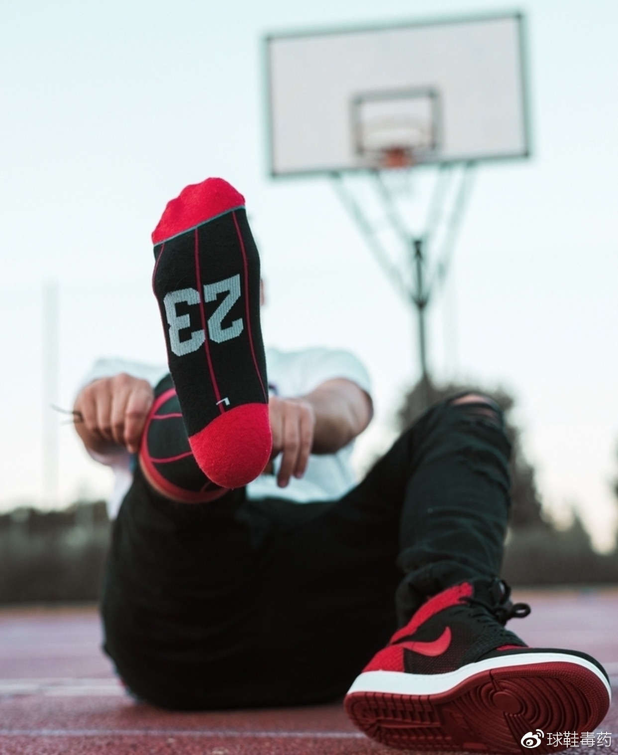 袜子老滑到鞋底怎么办,鞋子不穿袜子鞋底粘脚