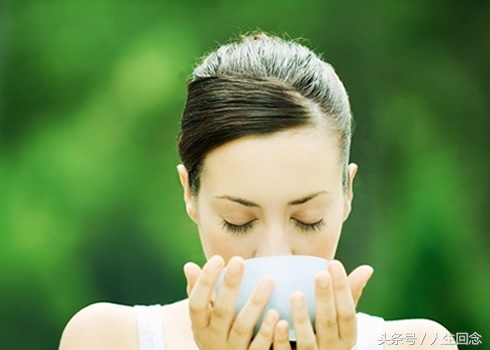 脸上黑斑的最快消除方法,脸上黑斑去除最有效的方法