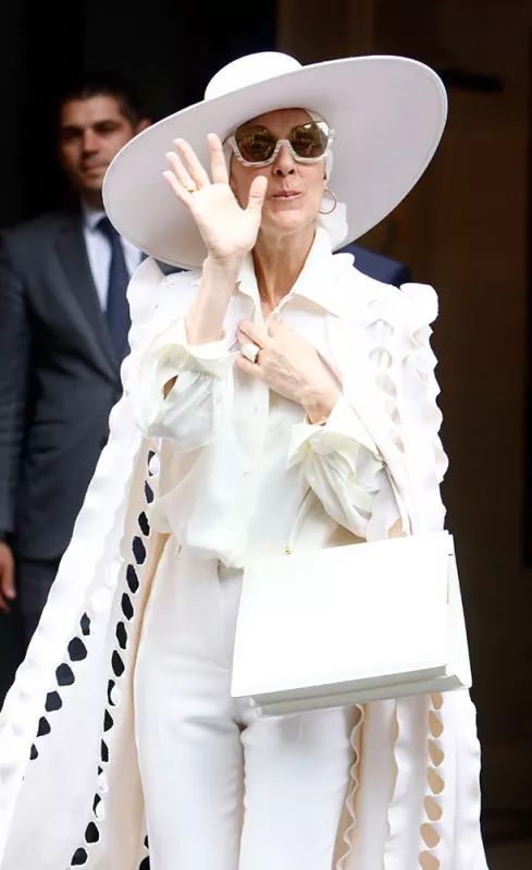 月薪5000的我是怎么存钱买房的,月入多少穿得起celine