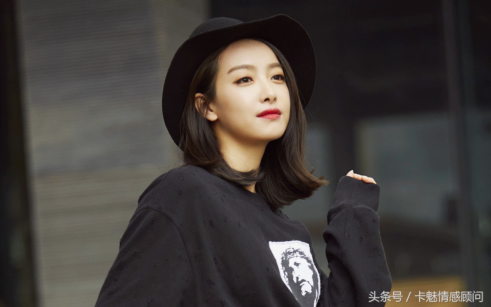 有一个内向的女朋友该怎么办,怎样和一个内向的女朋友聊天