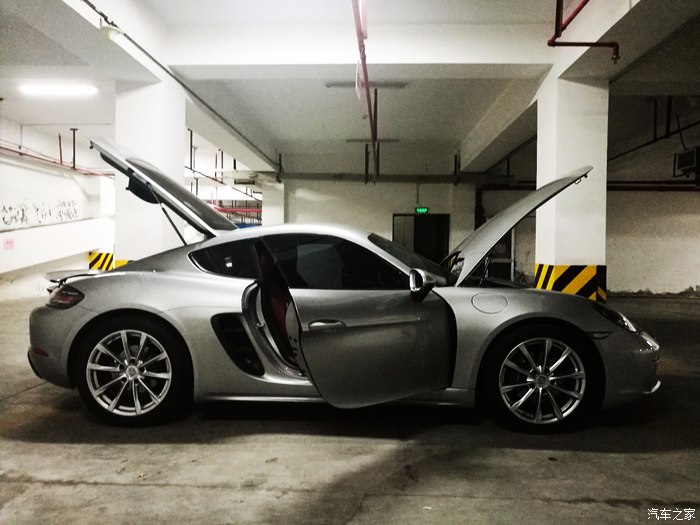 地下车库偷保时捷是哪个电影,718caymangts银色