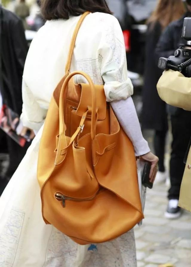 月薪5000的我是怎么存钱买房的,月入多少穿得起celine