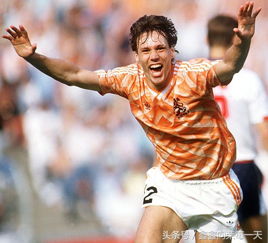 足坛现役十大前锋格列兹曼,世界足坛十大前锋排行榜