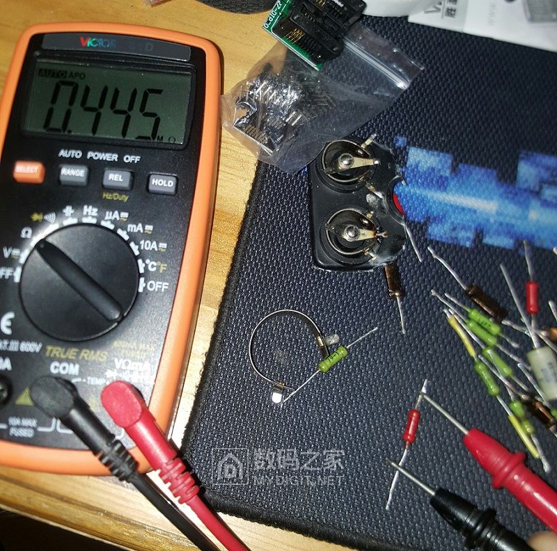 挖掘DTM0660芯片的潜能！用胜利VC81D新版学改最大数字9999