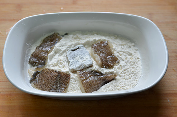 英国炸鱼中国人做的,英国炸鱼薯条的粘土做法