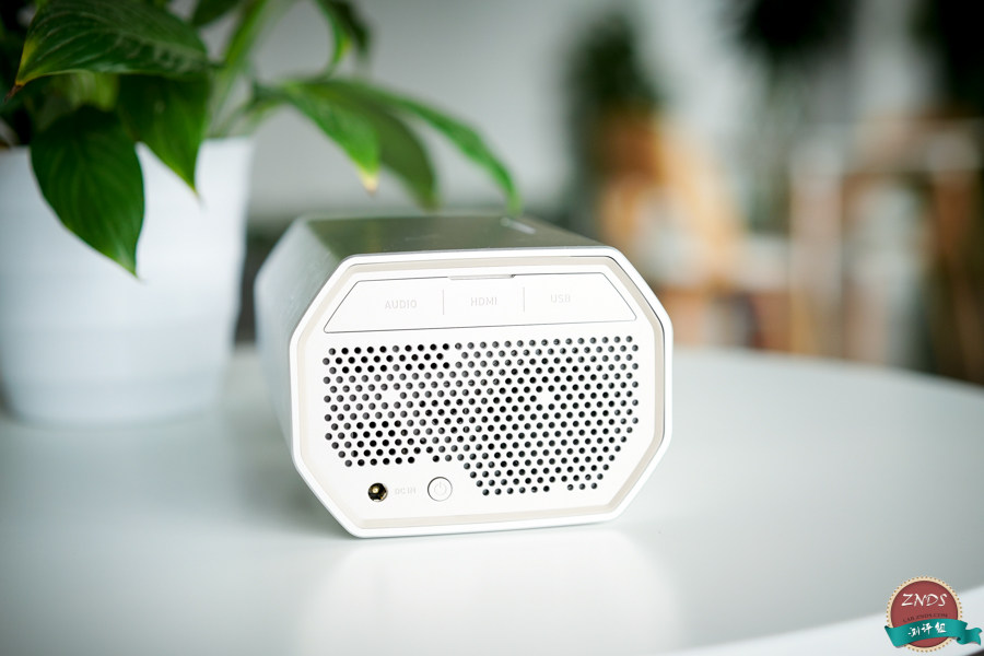 微鲸32寸电视怎么样,微鲸m1投影评测