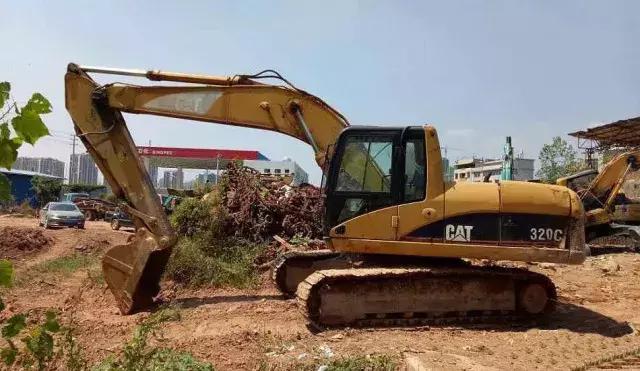 最便宜的一台二手挖机,全网最经典17年二手挖机