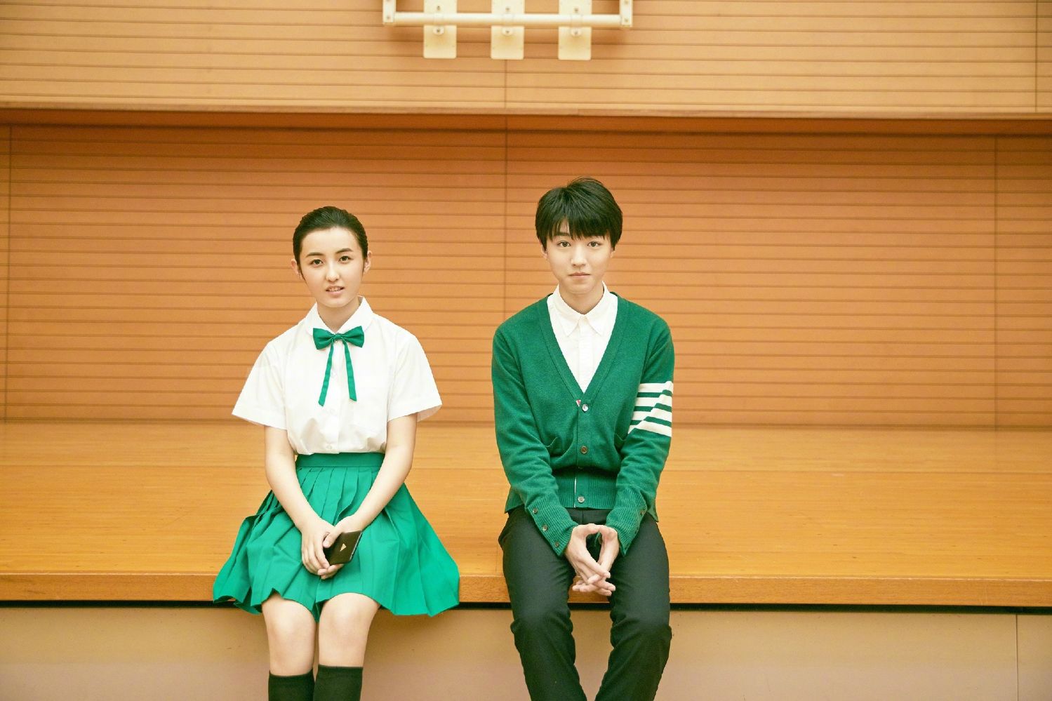 28岁荣获金马奖10项最佳女主角奖,8岁女孩获得百花奖