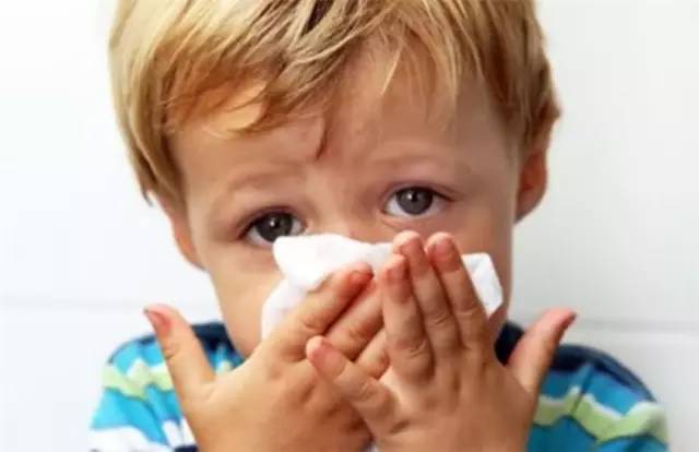 有孩子的家庭湿巾不可或缺,婴儿长期用湿巾纸有危害没有