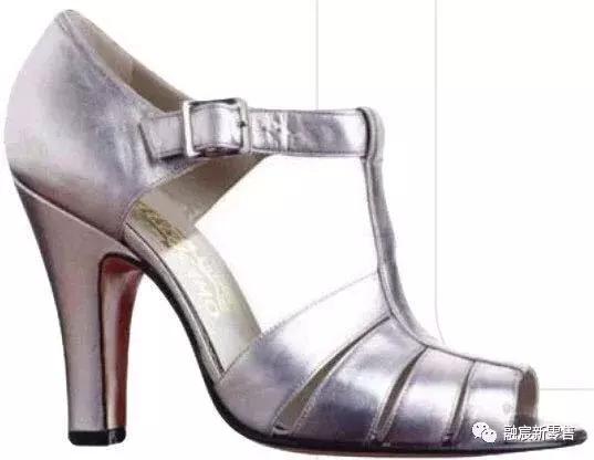 ferragamo鑿叉媺鏍兼厱2023,ferragamo鑿叉媺鏍兼厱鎵嬭〃