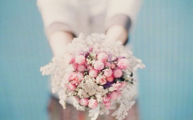 怎样向暗恋的人表白的句子,向暗恋的女生表白的话