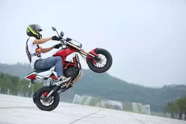 暴风眼cb190r和新大洲本田cbf190x,本田cbf190x暴风眼尺寸