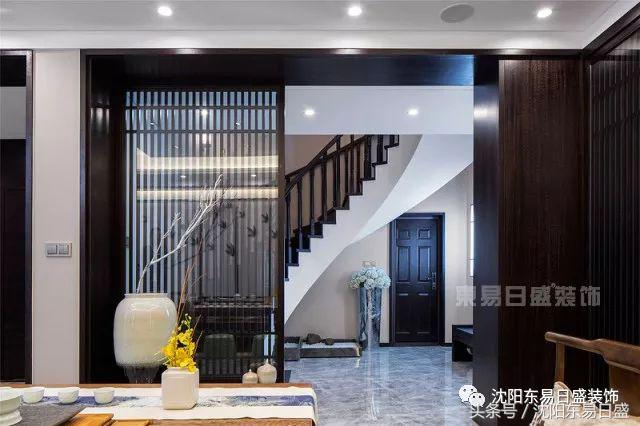 碧桂园独栋别墅外观实景,广州番禺华南碧桂园翠山蓝天别墅