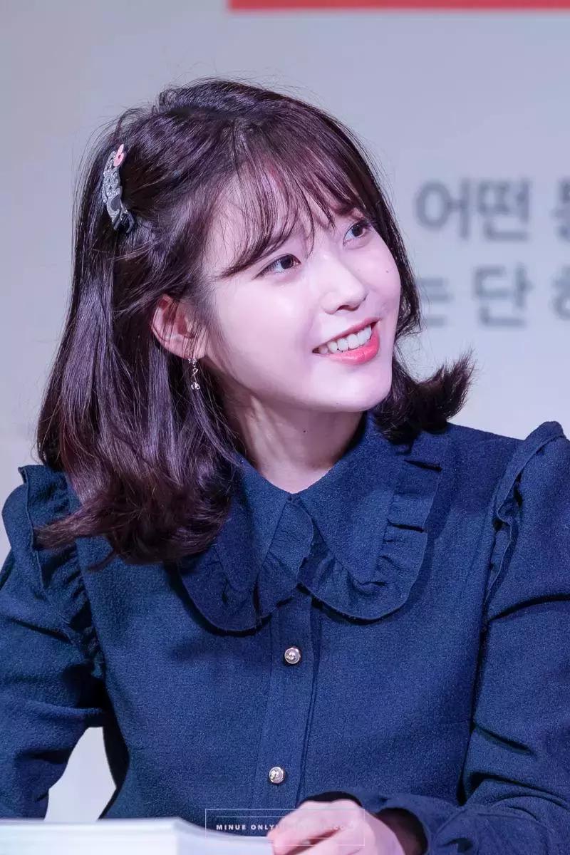 韩国明星穿大衣男,韩国明星都穿什么羽绒服