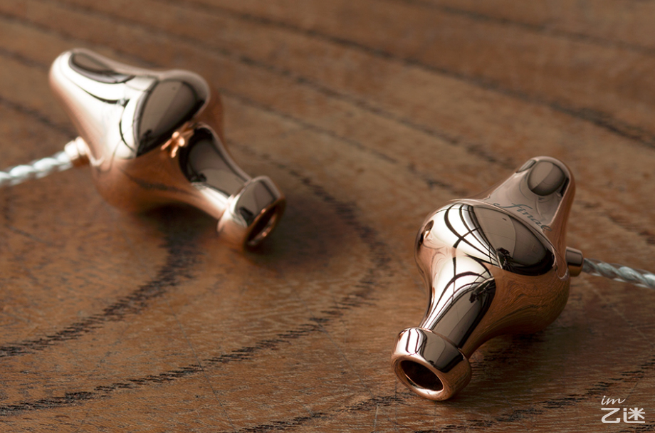 不就是个膜，凭啥卖1万多？8家旗舰动圈耳塞盘点