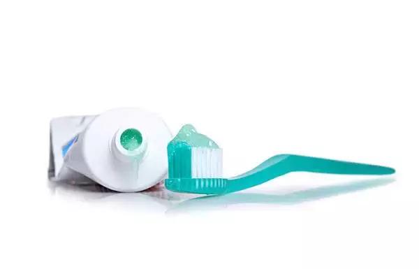 卫生间瓷砖铁锈怎么去除妙招,去除瓷砖铁锈最快最好的除锈剂