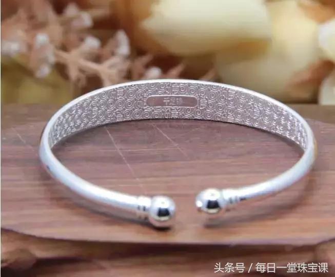 女人必买的金银镯,女人银手镯推荐