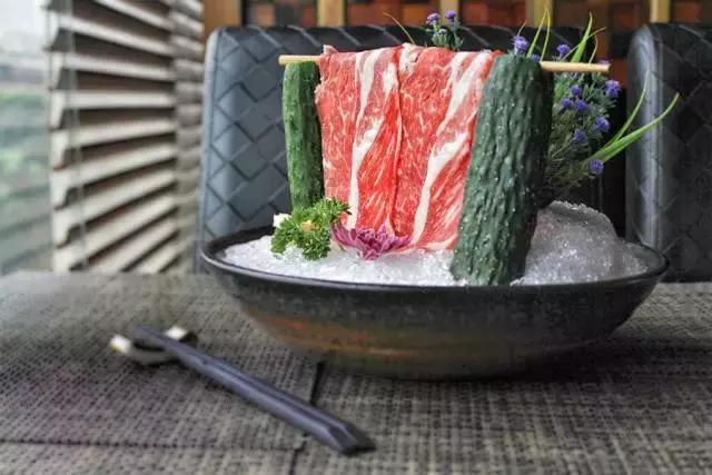 日式火锅寿喜锅正宗,正宗日式寿喜锅跪式服务