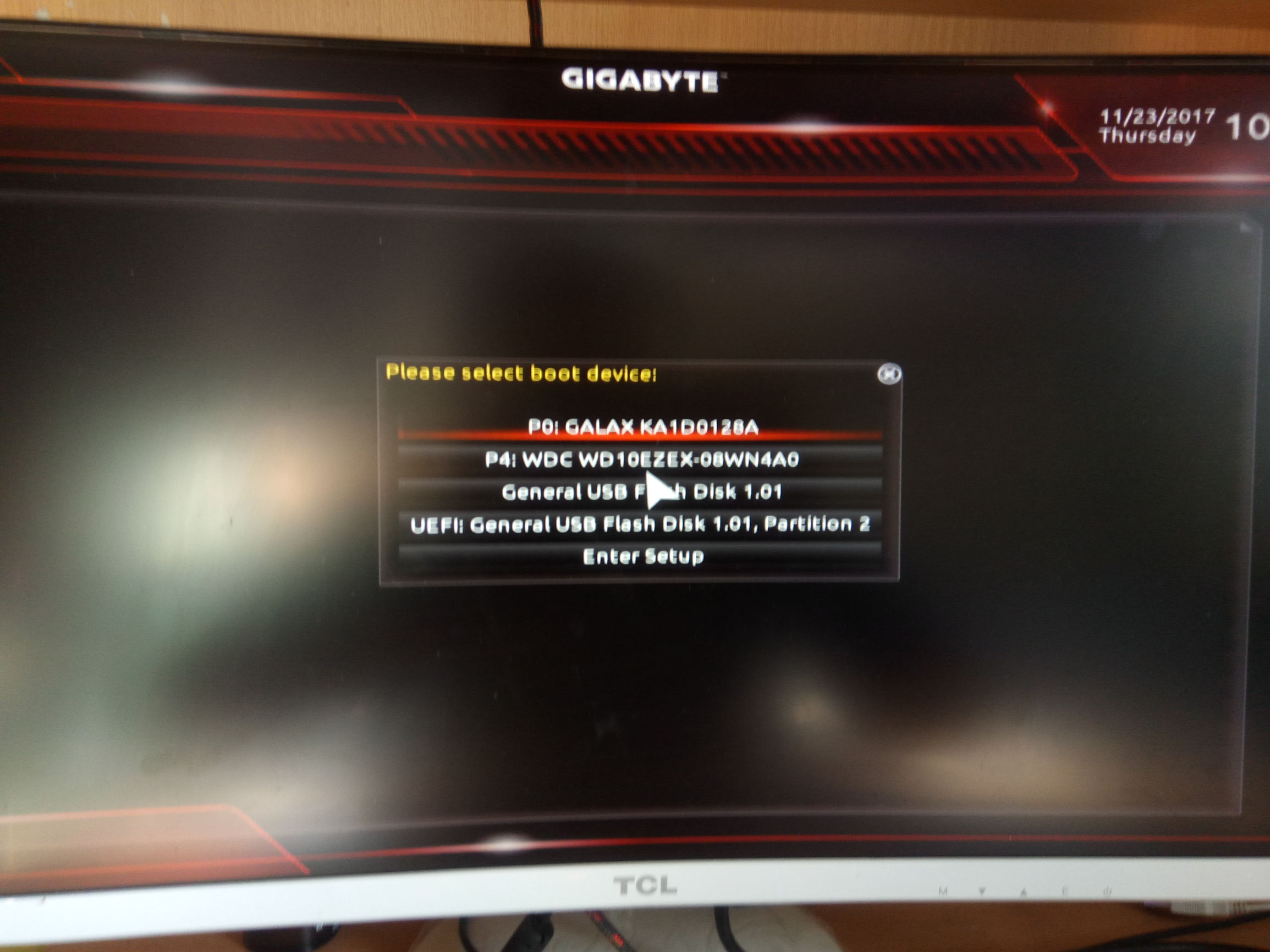 怎么用u盘重装电脑系统win10,电脑重装进不了u盘pe系统怎么办