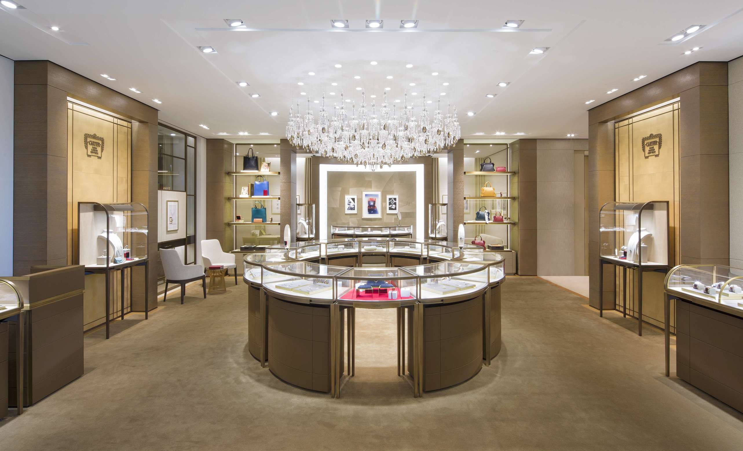 传递法式浪漫 卡地亚太原天美精品店正式启幕