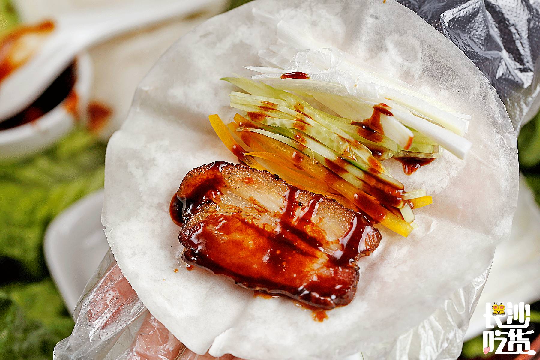 这家店竟凭借颜值和口味，竟然稳做湘菜界的精致女神十年！