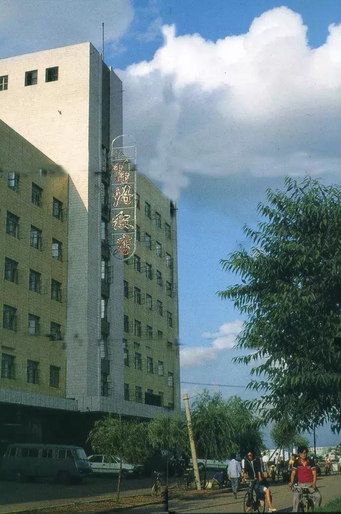 30年前沈阳老照片中街,沈阳市80年代的老照片