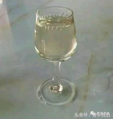 看了这么多发黄的酒，我决定告诉你事实真相