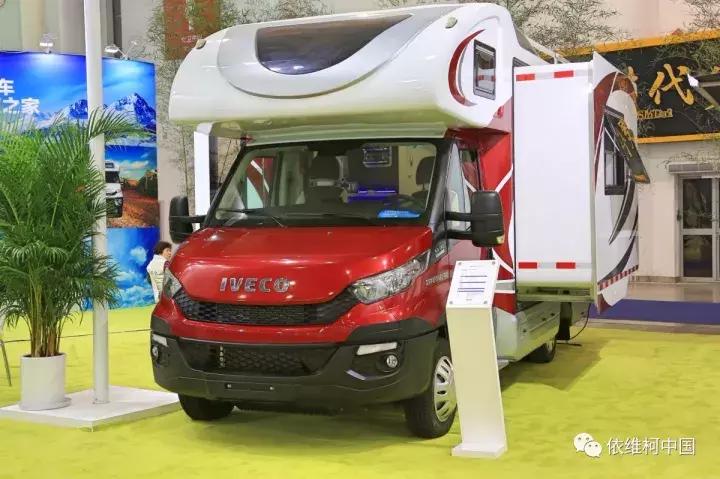 售价百万？大厨房+大床铺！配置奢华！这是你要的旗舰依维柯房车