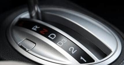 自动挡汽车挂p档可以拖吗,哈弗h2自动挡挂不了挡怎么回事