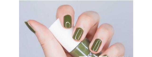 适合夏天显白的指甲油,显白大气夏款指甲油颜色推荐