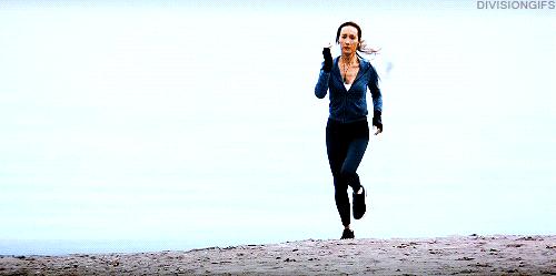 冬天下眼皮皱巴巴,冬天眼皮干燥怎么办小窍门