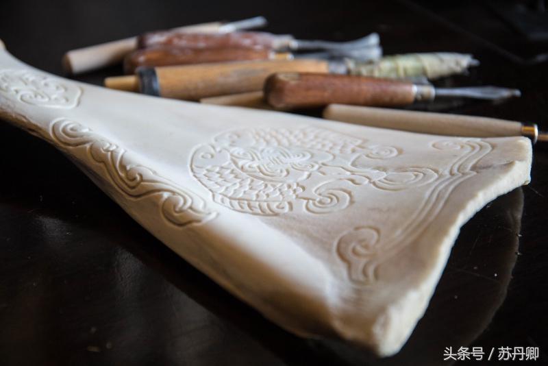 草原散养牛骨头,骨雕是什么骨头做的
