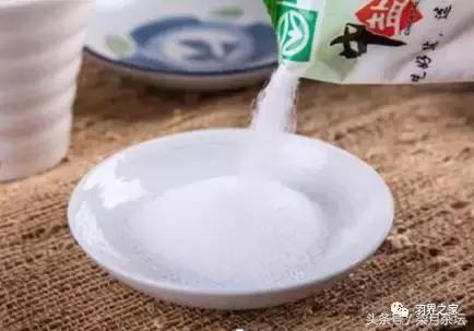 羽毛球补水的正确方法,羽毛球补充氨基酸