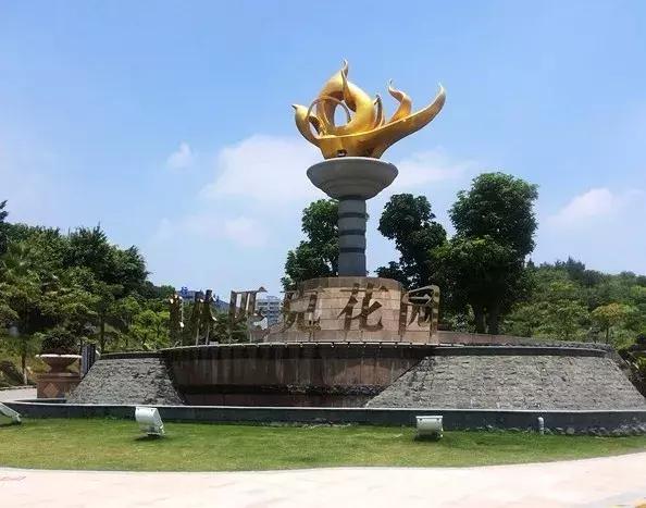 出身苦寒11岁赴港,热衷体育和慈善,是首位撬开NBA大门的华人老板