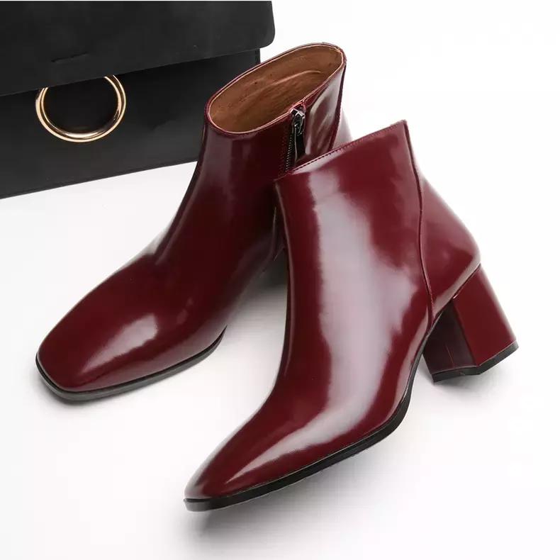 漆皮白色短靴子女2022爆款洋气,个性短靴时尚潮流