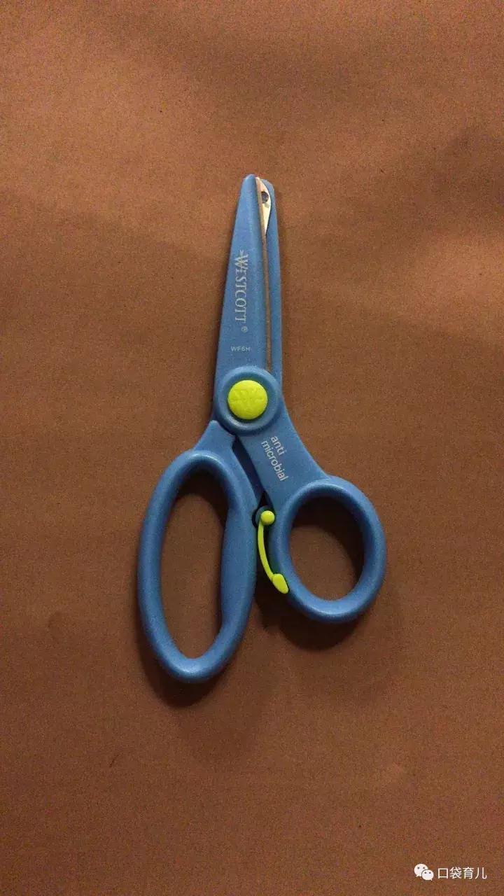 怎么教孩子用剪刀,如何给宝宝示范用剪刀