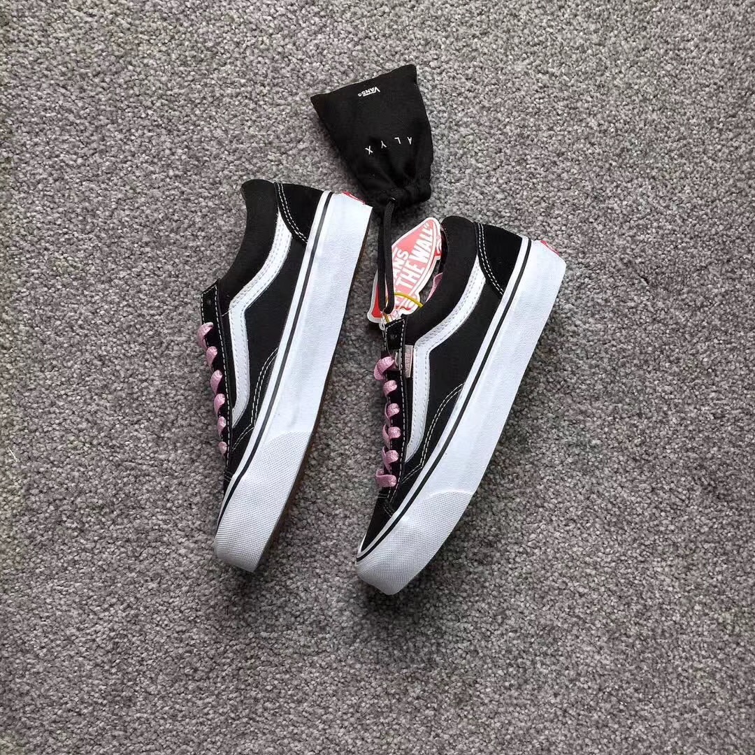 大怪兽上脚的vansvault联名,vansvaultogstyle36lx