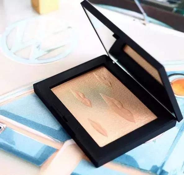 今年的圣诞限定真的太绝了,最火的圣诞限定