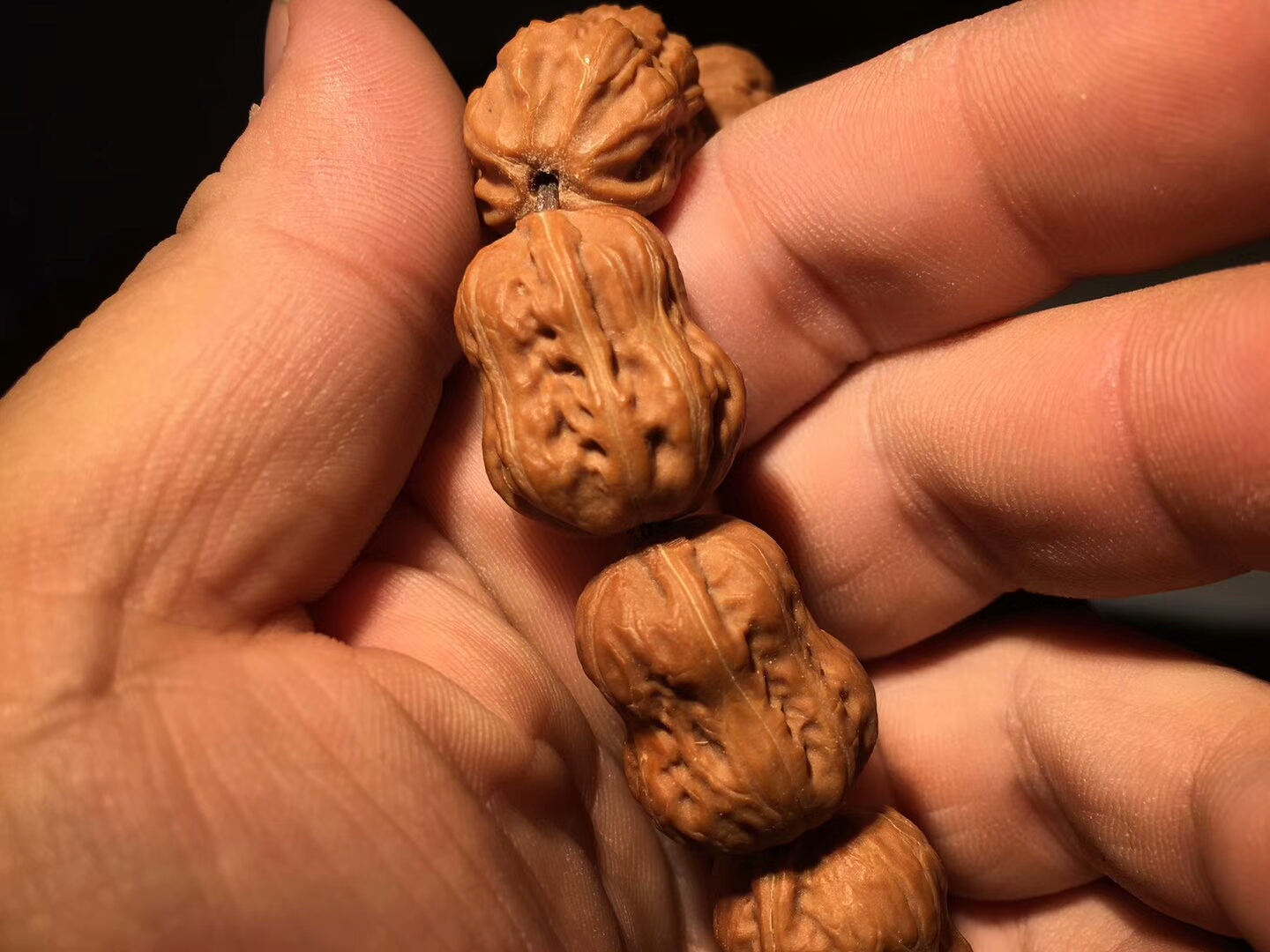 小核桃串价值,野生核桃手串最少几个