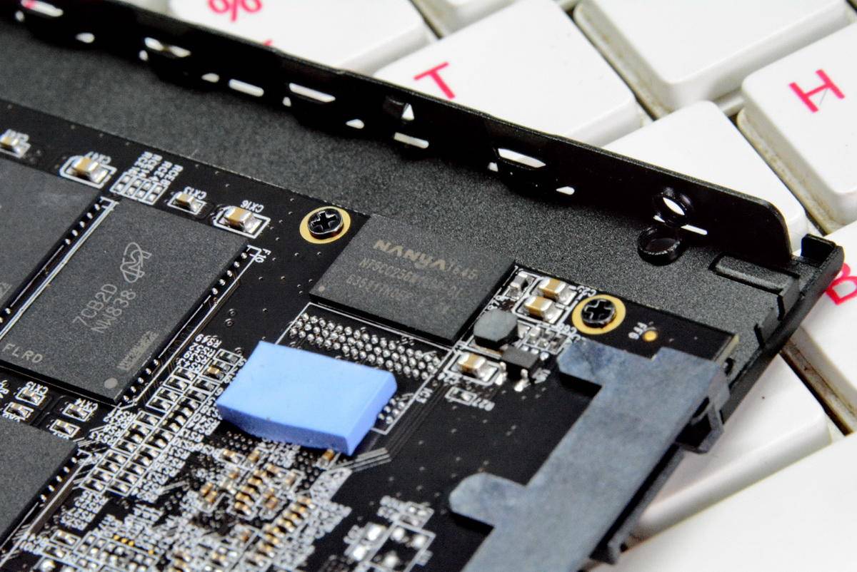 ssd改移动硬盘的优缺点,ssd拆后改移动硬盘