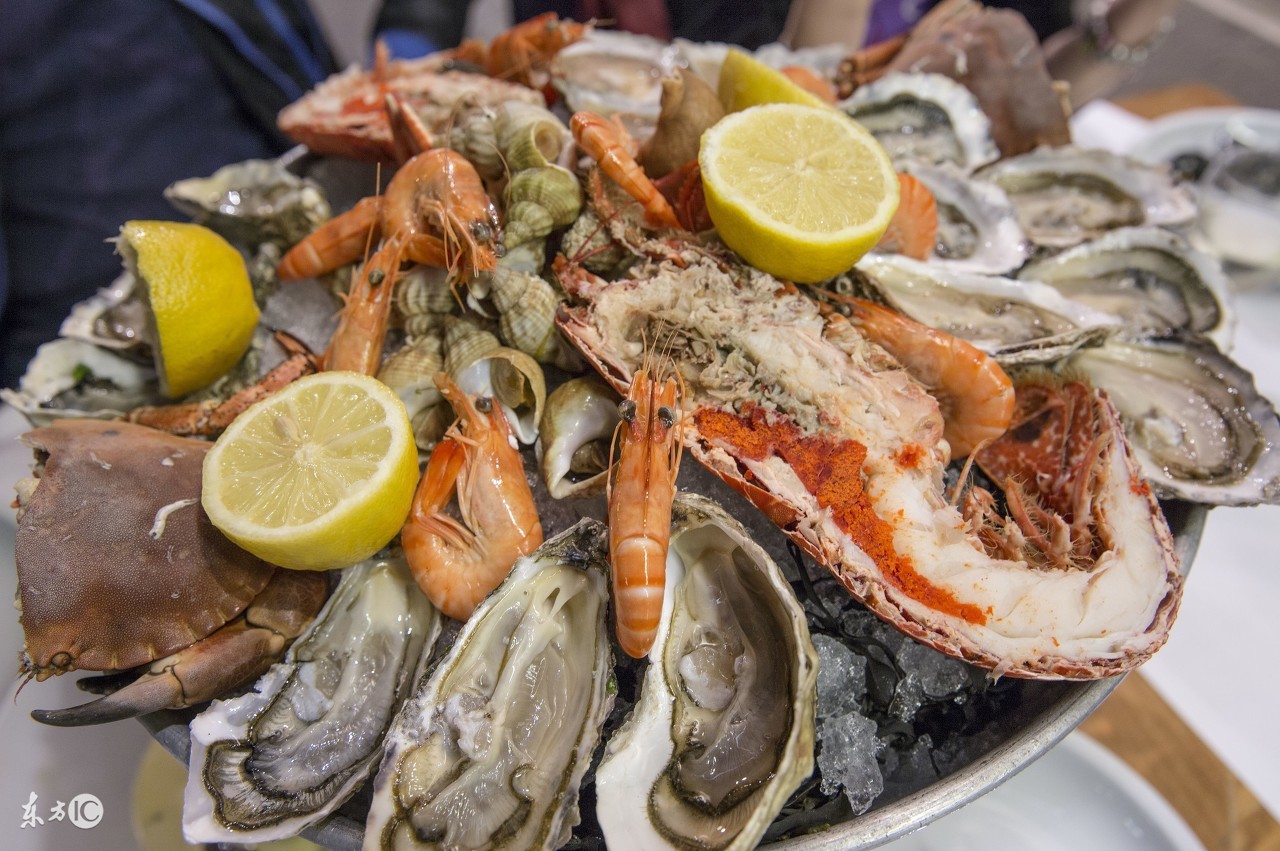 如何挑选海鲜吃海鲜有什么禁忌,吃海鲜有什么讲究