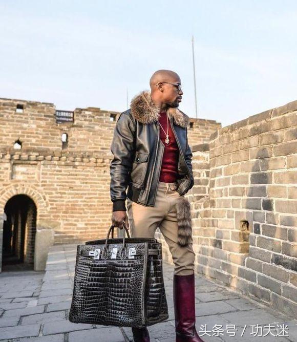 梅威瑟背爱马仕,梅威瑟登长城图片