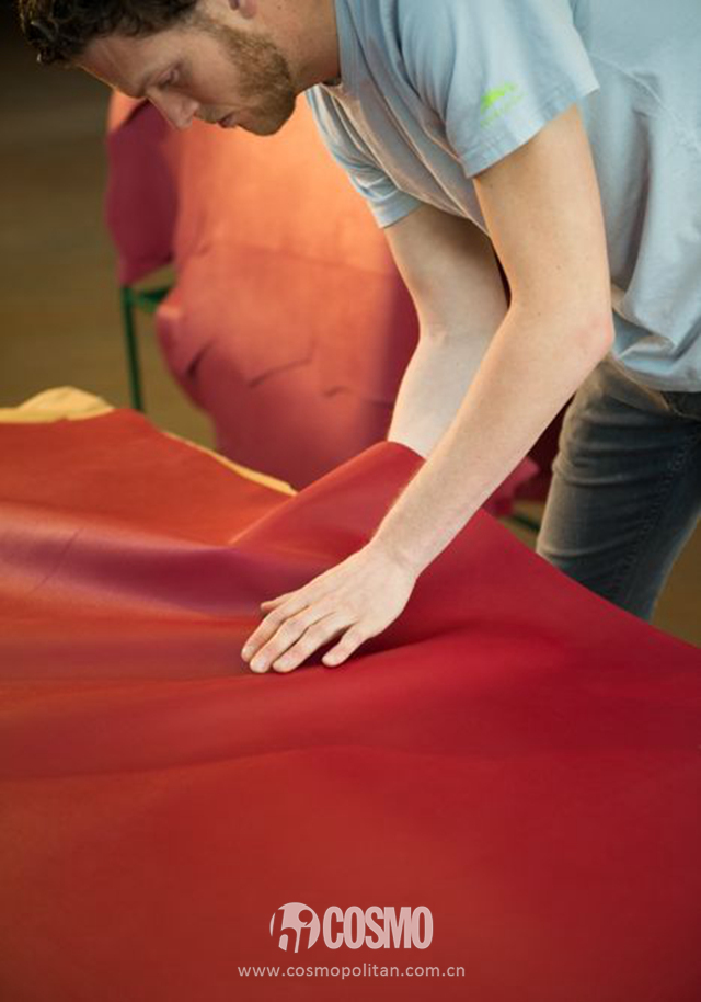 1000多块钱的包包是什么样的,1000块和10000块的手表啥区别