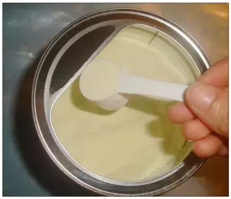 假奶粉和真奶粉有什么区别,真奶粉和假奶粉怎么鉴别