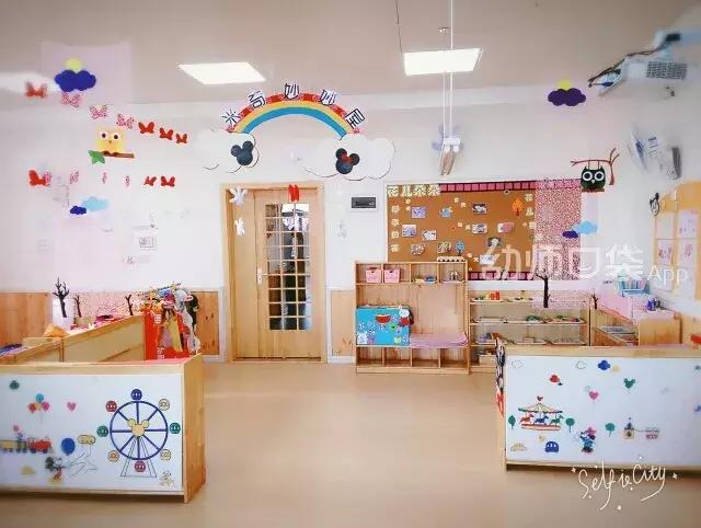 美出天际!幼儿园用小黄人、小猪佩琦、哆啦A梦、米奇做环境