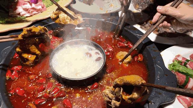 正宗重庆老火锅店逛新城推荐,重庆逛吃之旅本地人推荐的火锅店