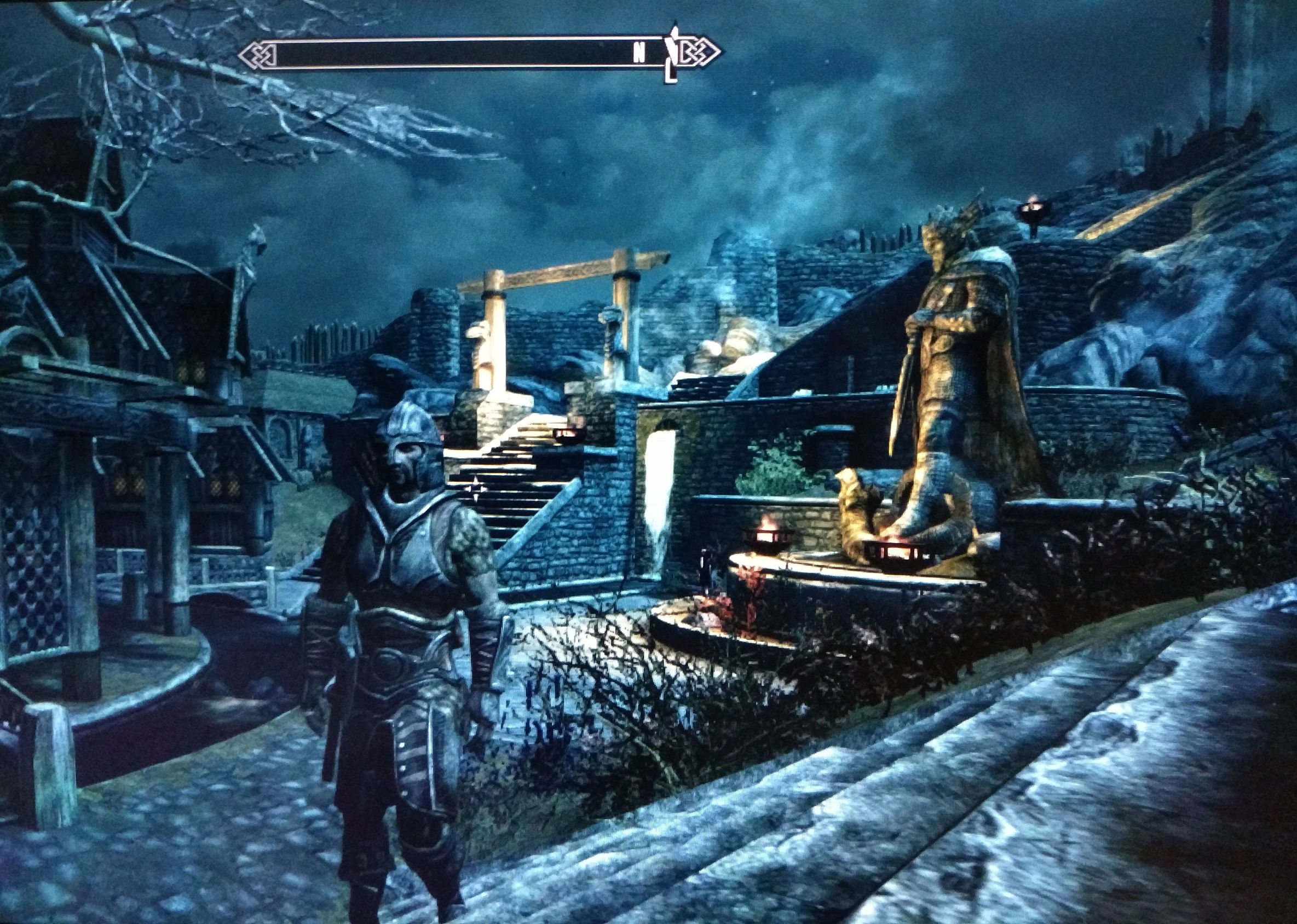 switch上古卷轴5怎么切换第三人称,switch上古卷轴5可以锁定目标吗