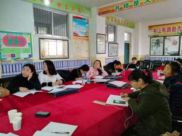 孝义市振兴街小学第五共同体课堂观摩学习活动拉开帷幕